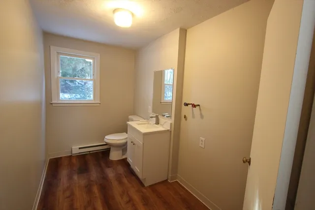 $2,800 | 70 Beach Street, Unit 1, Wrentham, MA 02093