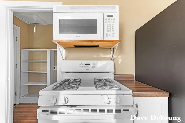 $159,900 | 18890 West Howard City-Edmore, Howard City, MI 49329