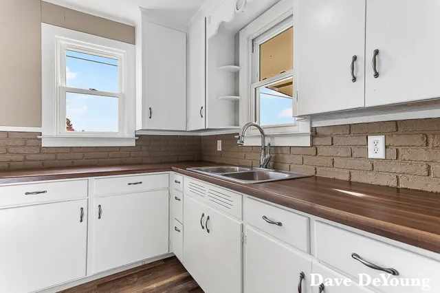 $159,900 | 18890 West Howard City-Edmore, Howard City, MI 49329