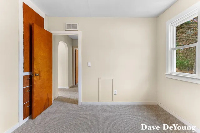 $159,900 | 18890 West Howard City-Edmore, Howard City, MI 49329