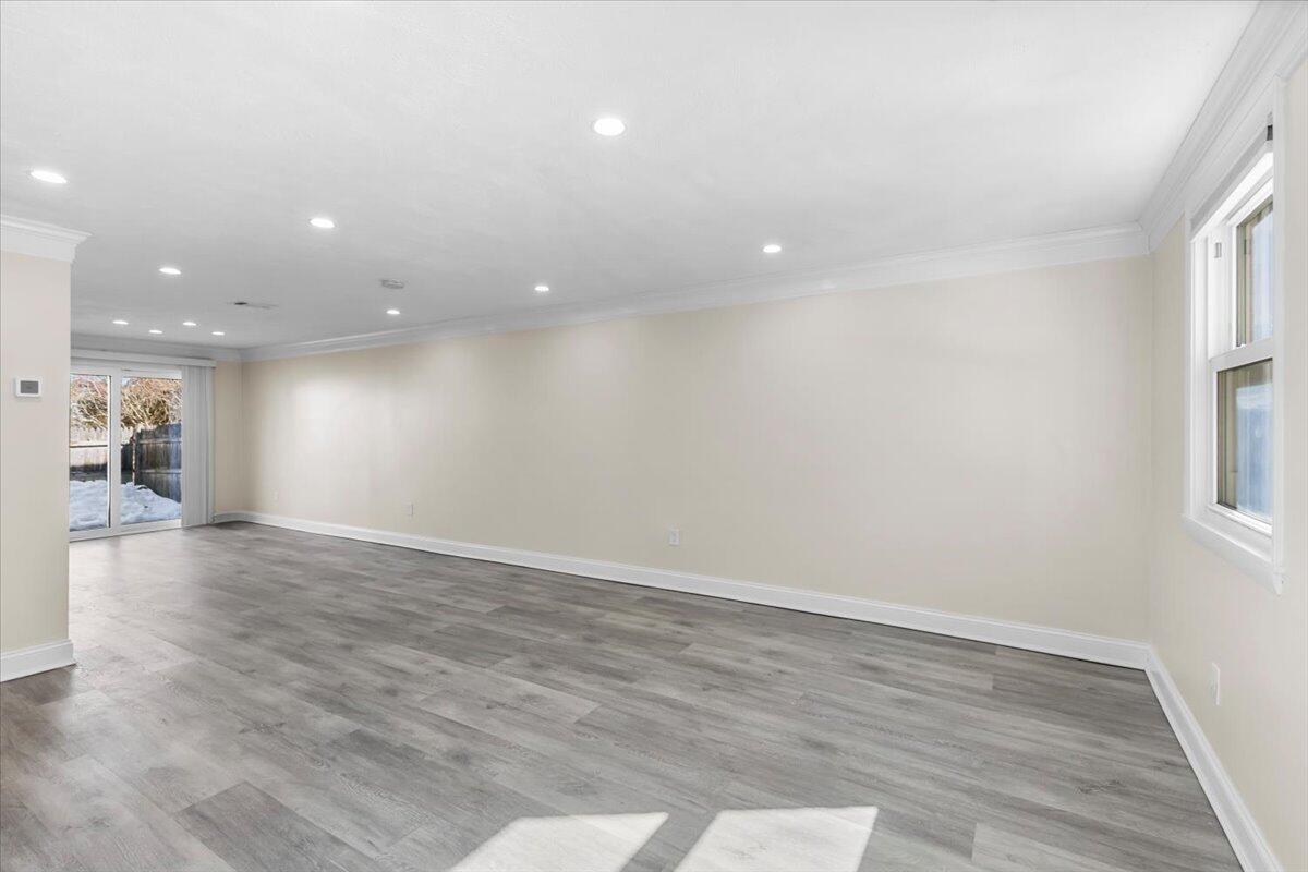 8 Captain Cook Lane, Unit 8 Centerville, MA 02632 - Photo 5 of 35 10-7X8A8777