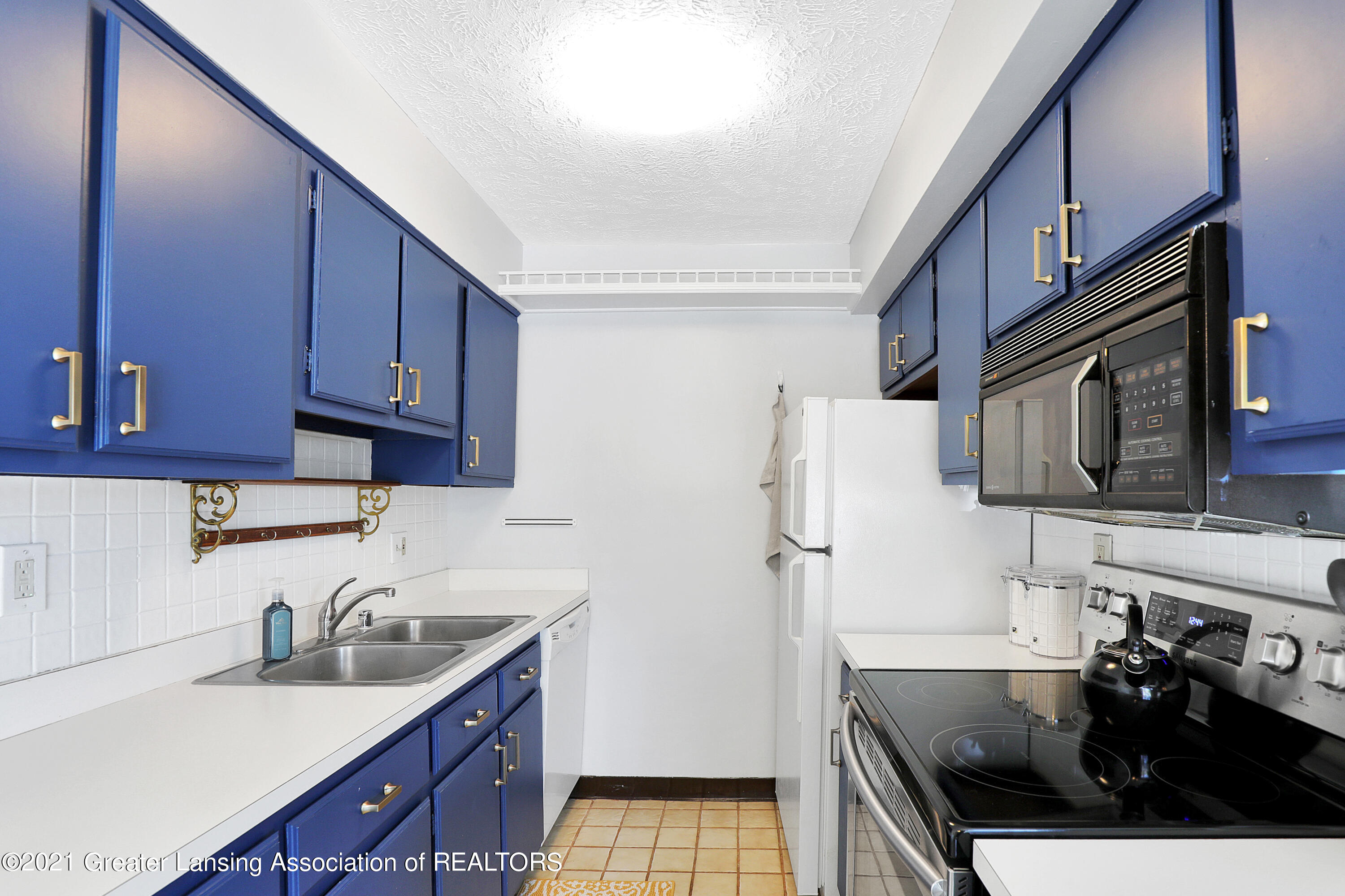 2034 Hamilton Road, Unit 21 Okemos, MI 48864 - Photo 8 of 21 9I3A0560