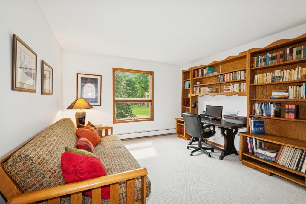 2240 Midland Grove Road, Unit 201 Roseville, MN 55113 - Photo 14 of 31