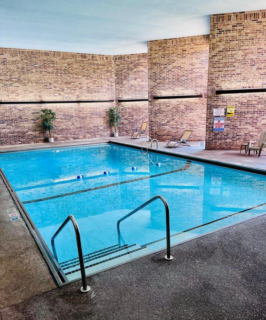 2240 Midland Grove Road, Unit 201 Roseville, MN 55113 - Photo 17 of 31