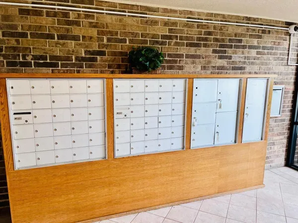 $140,000 | 2240 Midland Grove Road, Unit 201, Roseville, MN 55113