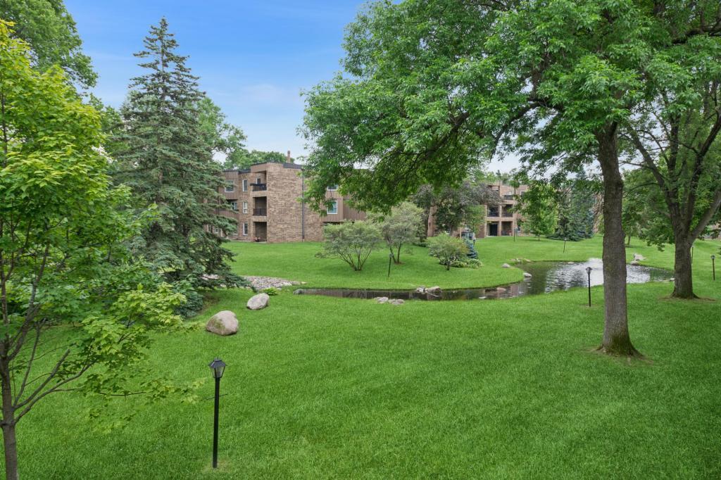 2240 Midland Grove Road, Unit 201 Roseville, MN 55113 - Photo 29 of 31