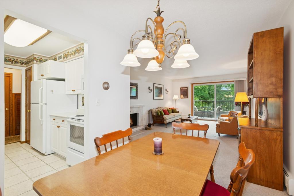 2240 Midland Grove Road, Unit 201 Roseville, MN 55113 - Photo 7 of 31