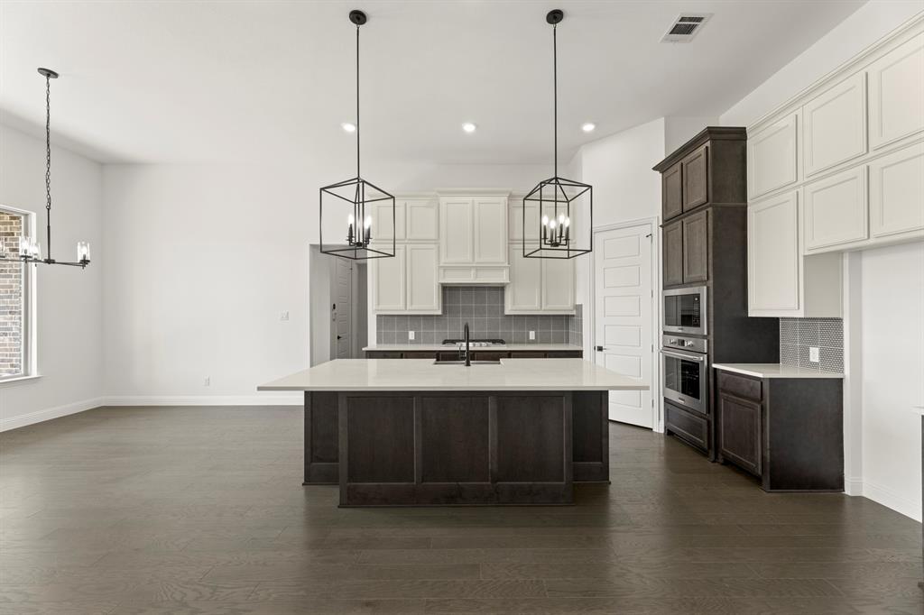 409 Spoonbill Road Sunnyvale, TX 75182 - Photo 14 of 31 12. 409 Spoonbill - Kitchen