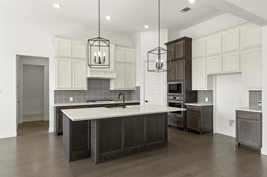 409 Spoonbill Road Sunnyvale, TX 75182 - Photo 15 of 31 13. 409 Spoonbill - Kitchen (2)