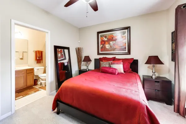 $350,000 | 5355 West Galewood Avenue, Unit A, Chicago, IL 60639