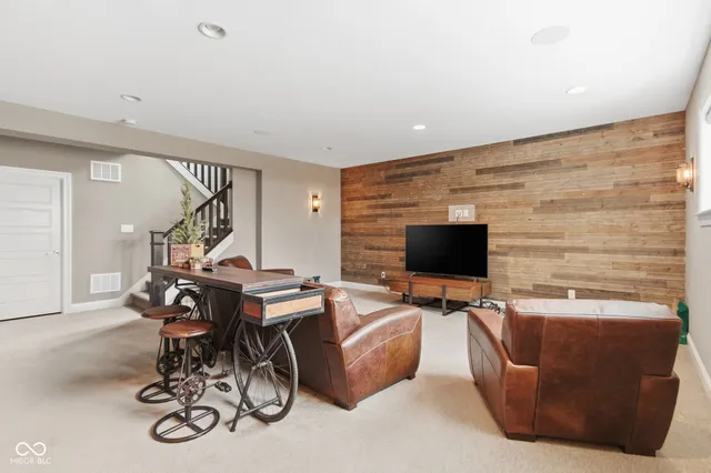 $1,295,000 | 365 Chatham Hills Boulevard, Westfield, IN 46074