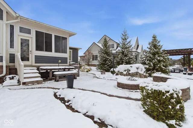 $1,295,000 | 365 Chatham Hills Boulevard, Westfield, IN 46074