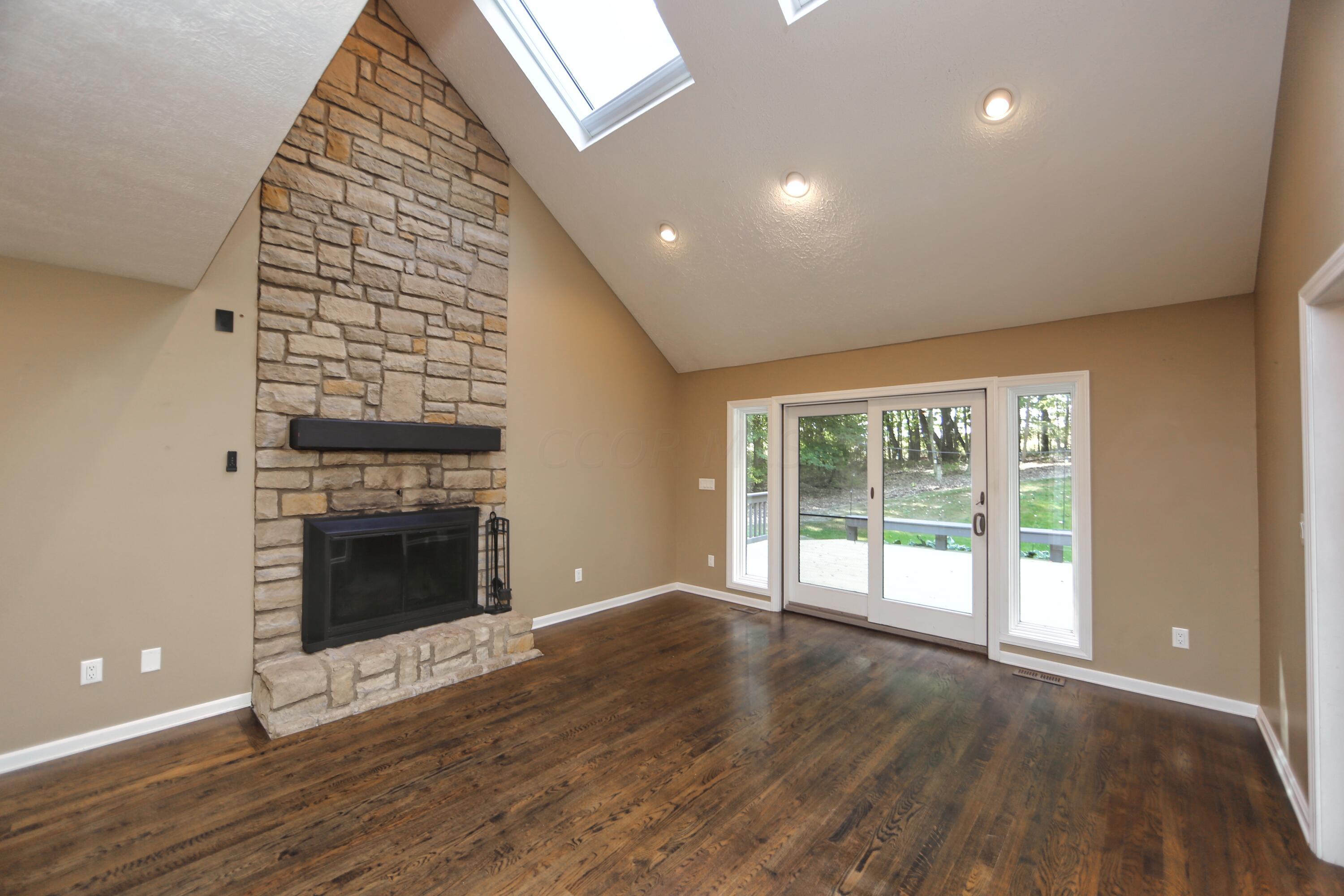 15050 Indian Hills Road Mount Vernon, OH 43050 - Photo 4 of 56 IMG_7650