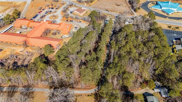 $250,000 | 8251 Highway 166, Douglasville, GA 30135