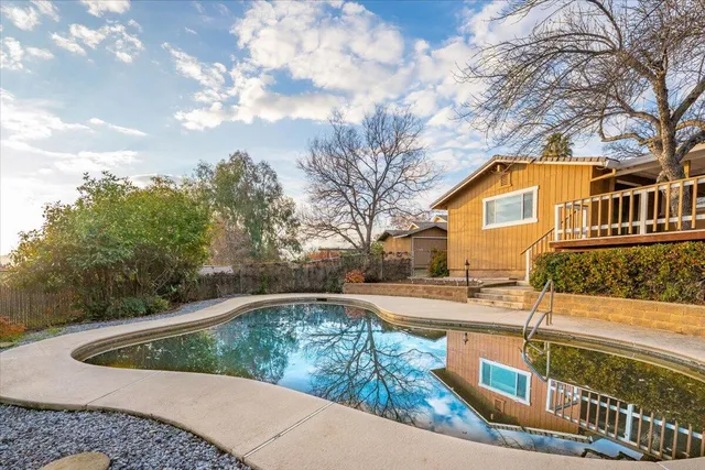 $585,000 | 3345 Golden Heights Drive, Redding, CA 96003