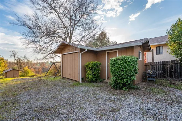 $585,000 | 3345 Golden Heights Drive, Redding, CA 96003