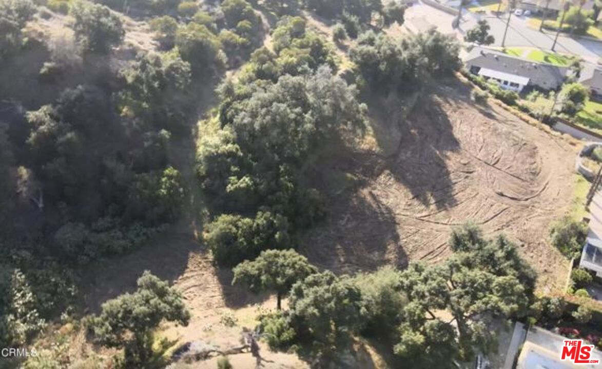 1037 East Becklee Road Glendora, CA 91741 - Photo 5 of 6 a backyard of a building