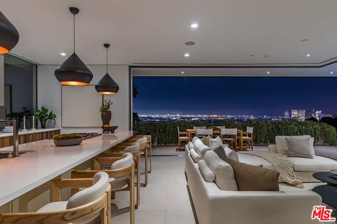 1535 Carla Ridge Beverly Hills, CA 90210 - Photo 35 of 41
