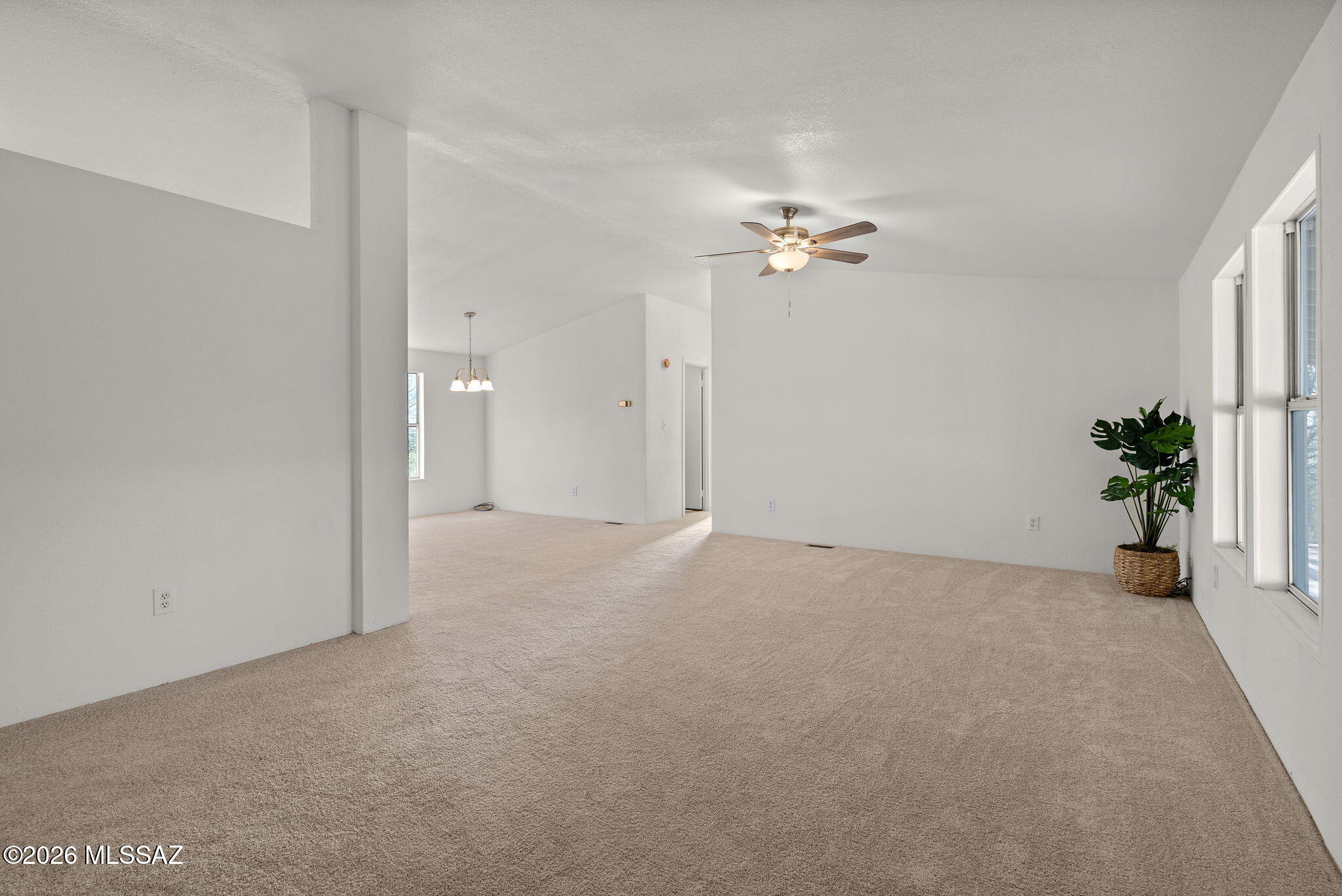 16513 South Kolb Road Vail, AZ 85641 - Photo 8 of 38