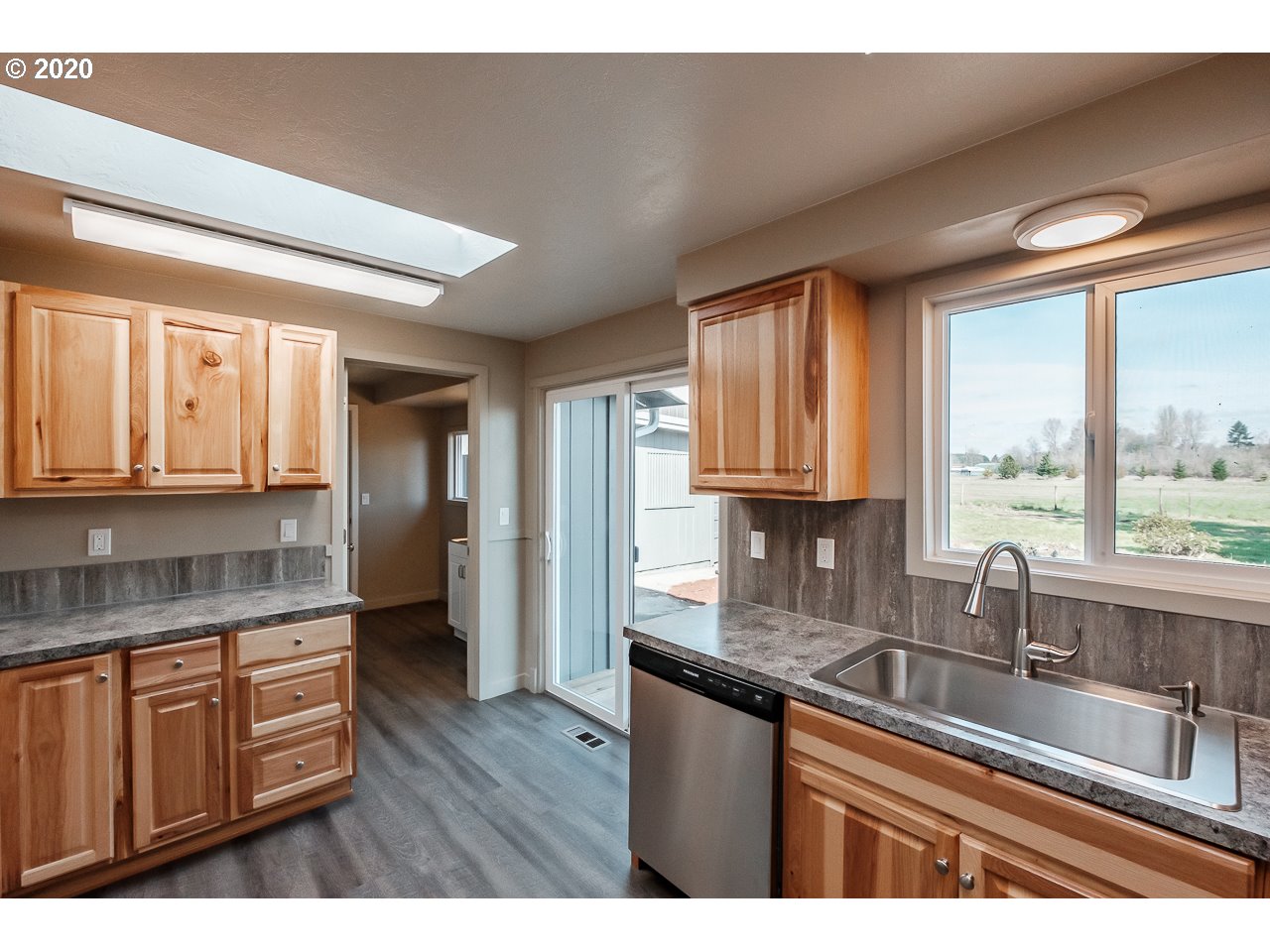 5145 Gaffin Road Southeast Salem, OR 97317 - Photo 11 of 32 Gallery Image 11
