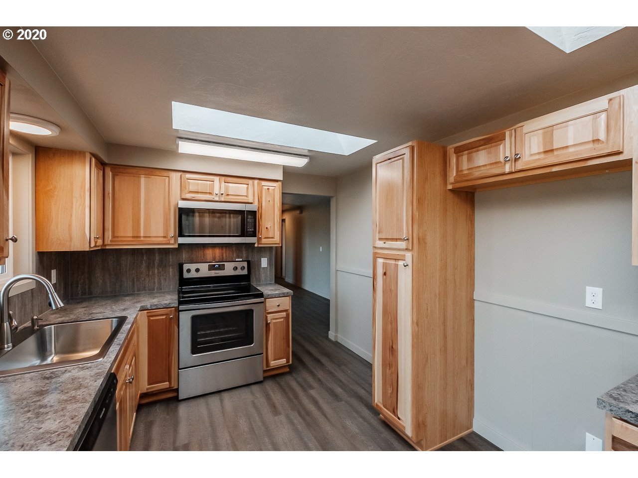 5145 Gaffin Road Southeast Salem, OR 97317 - Photo 9 of 32 Gallery Image 9
