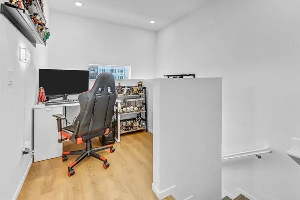$699,000 | 402 Creekside Circle, San Diego, CA 92114