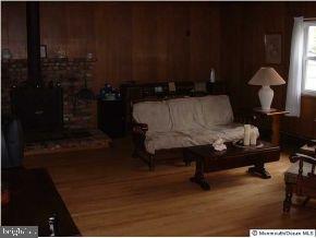 107 Martin Road Toms River, NJ 08753 - Photo 5 of 6 Gallery Image 5