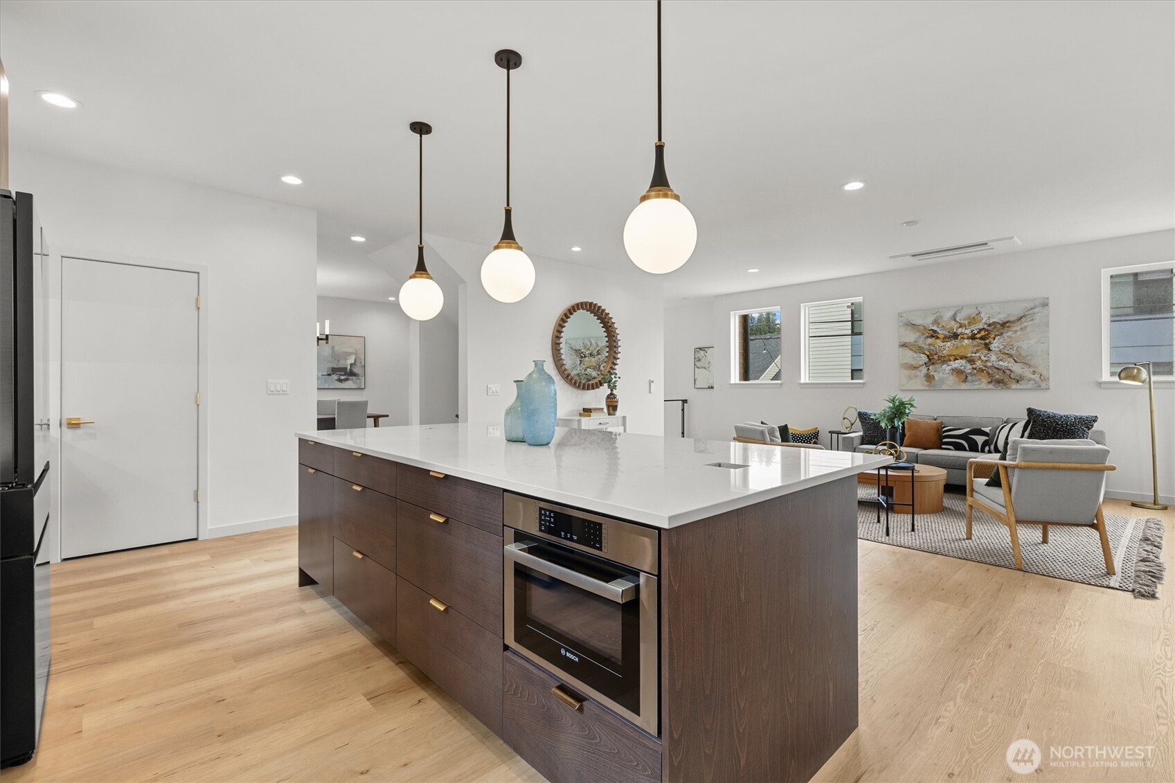 5446 40th Avenue Southwest Seattle, WA 98136 - Photo 13 of 28