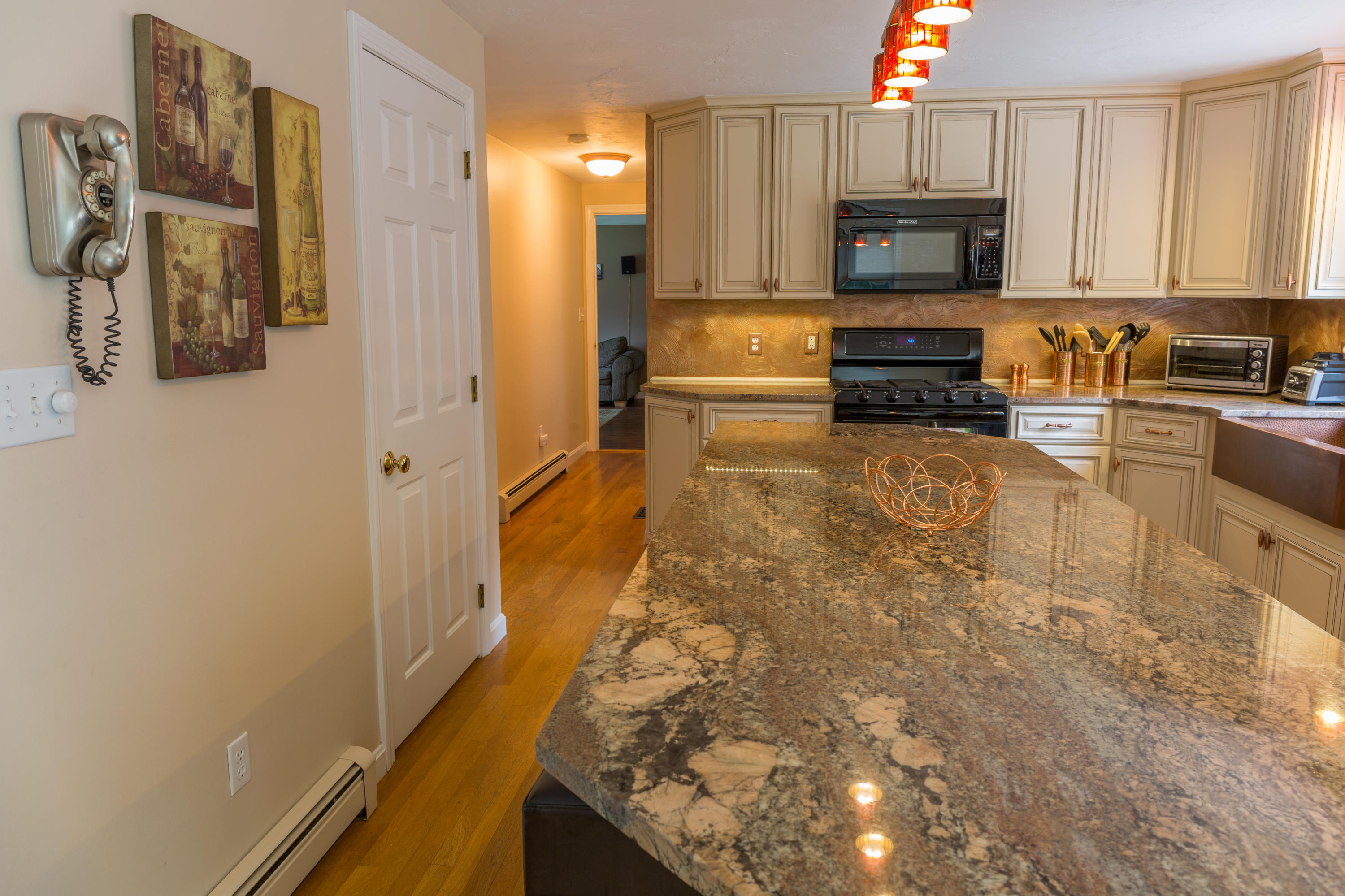24 Harlow Road Sandwich, MA 02563 - Photo 4 of 26 harlow11