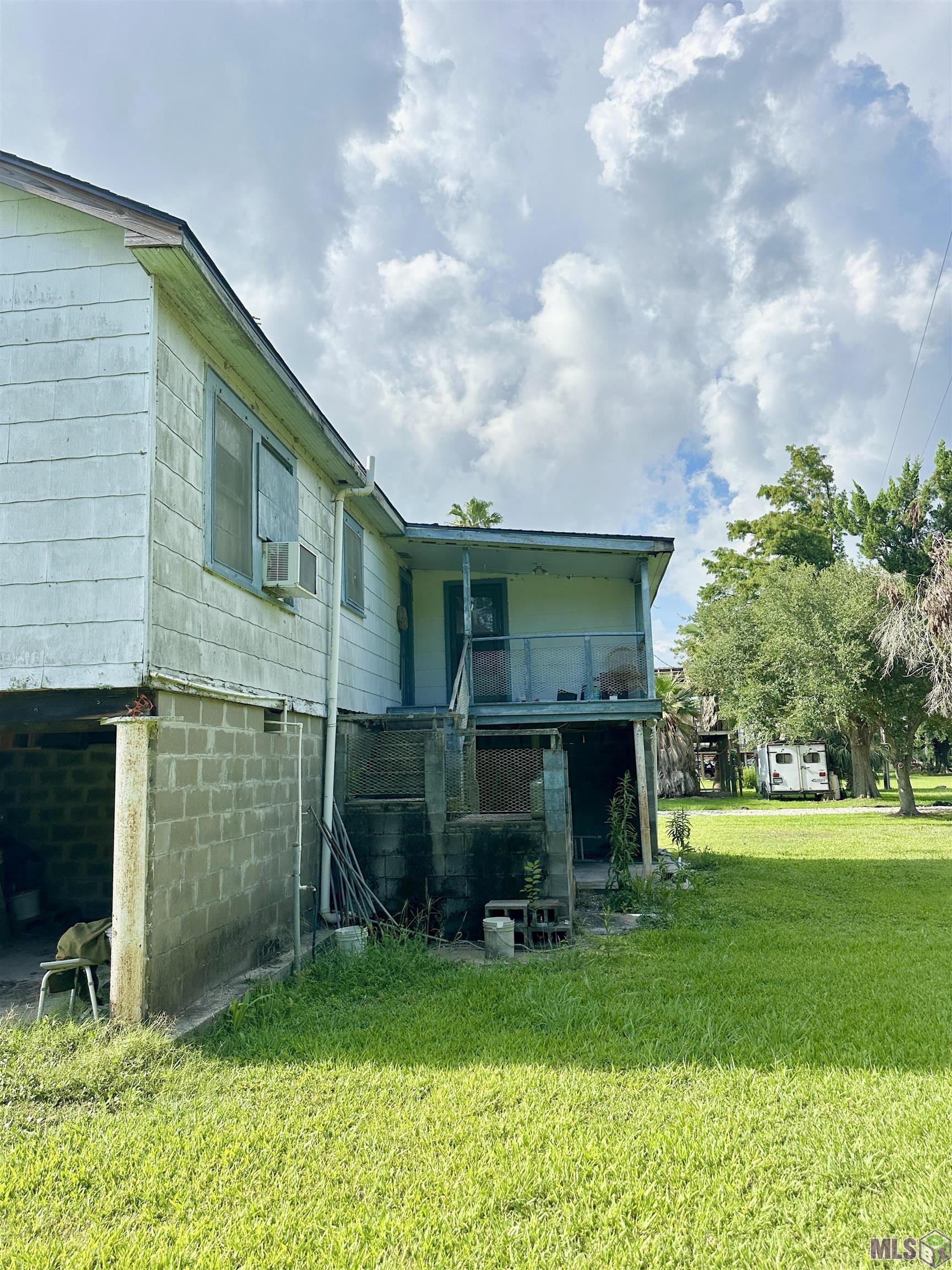 2047 Bayou Dularge Road Theriot, LA 70397 - Photo 3 of 10