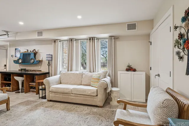 $539,000 | 2200 Glenn Drive, Canyon Lake, TX 78133