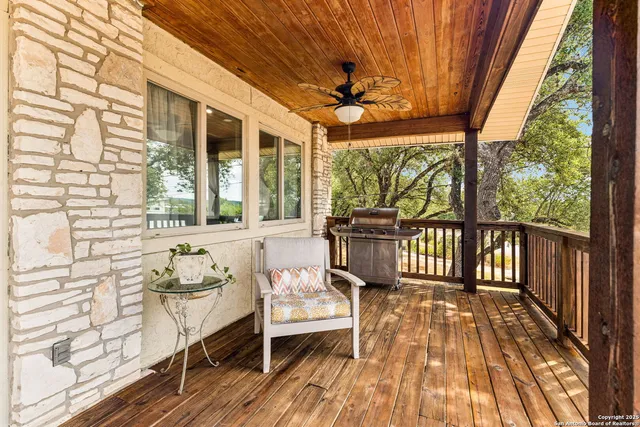 $539,000 | 2200 Glenn Drive, Canyon Lake, TX 78133