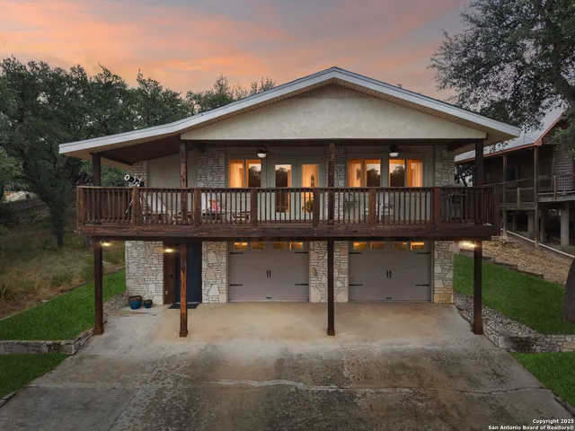 $539,000 | 2200 Glenn Drive, Canyon Lake, TX 78133