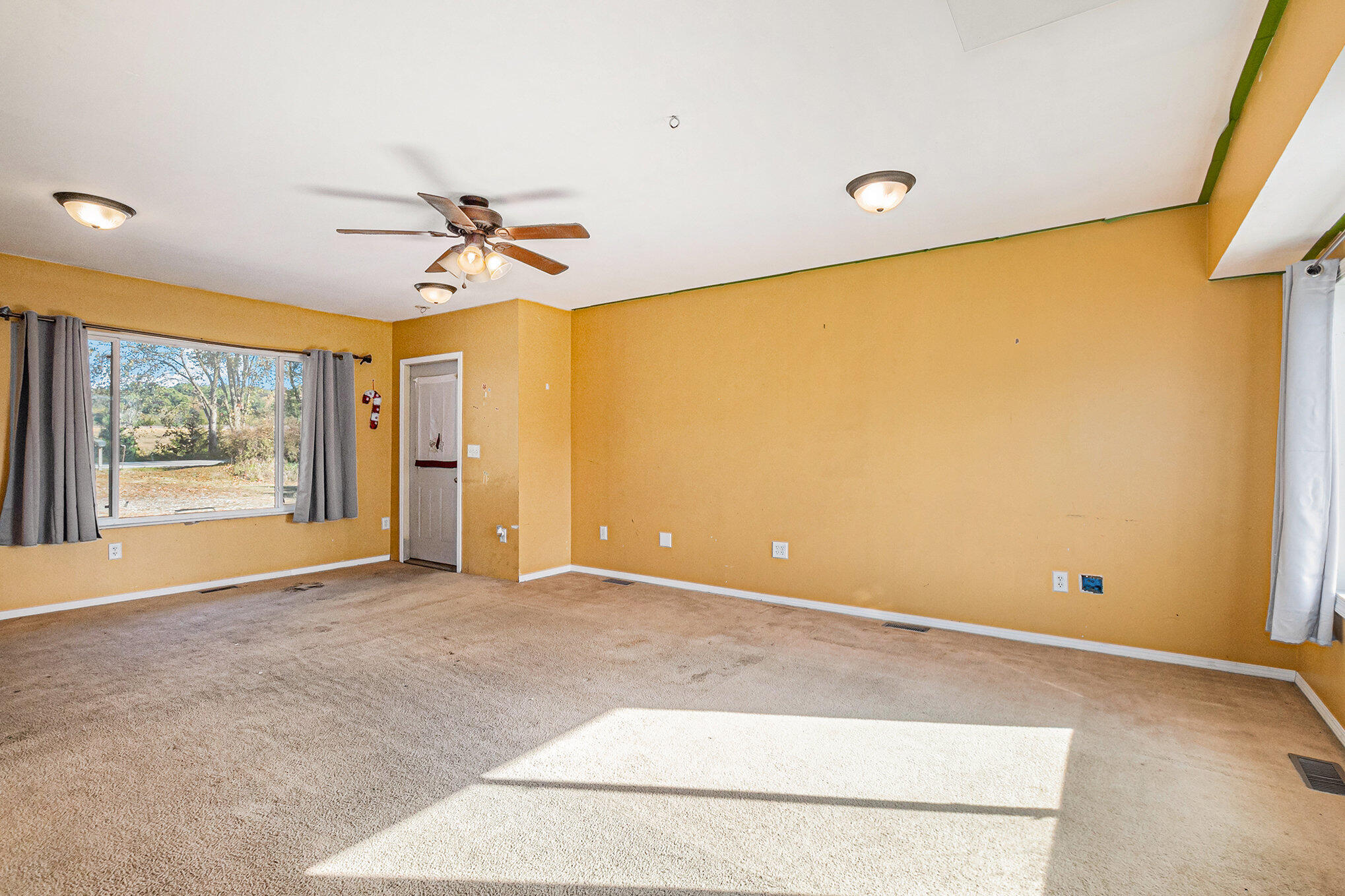 12821 Sharon Valley Road Brooklyn, MI 49230 - Photo 5 of 31 031_file_526