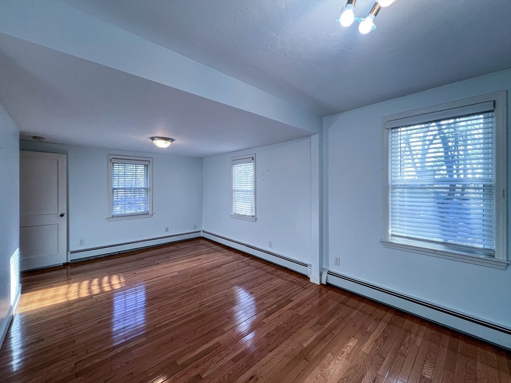56 Rockridge Road Framingham, MA 01702 - Photo 12 of 33