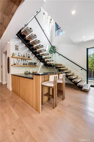 $20,995 | 5517 Allott Avenue, Sherman Oaks, CA 91401