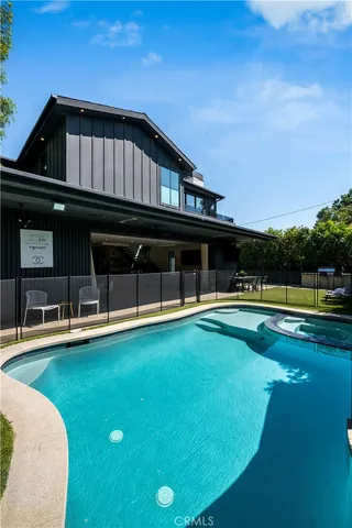 $20,995 | 5517 Allott Avenue, Sherman Oaks, CA 91401