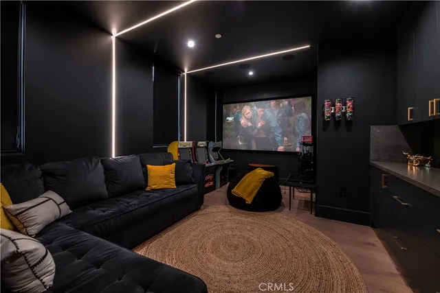 $20,995 | 5517 Allott Avenue, Sherman Oaks, CA 91401