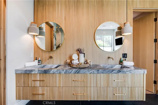 $20,995 | 5517 Allott Avenue, Sherman Oaks, CA 91401