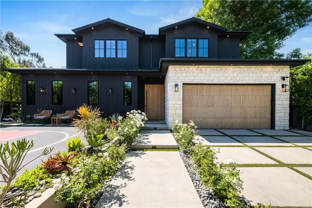 $20,995 | 5517 Allott Avenue, Sherman Oaks, CA 91401