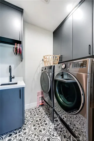 $20,995 | 5517 Allott Avenue, Sherman Oaks, CA 91401