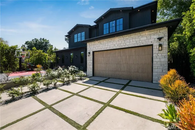 $20,995 | 5517 Allott Avenue, Sherman Oaks, CA 91401