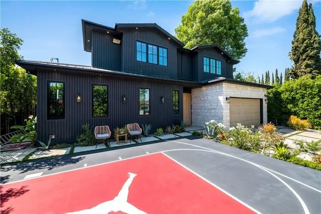 $20,995 | 5517 Allott Avenue, Sherman Oaks, CA 91401