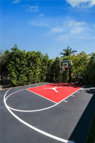 $20,995 | 5517 Allott Avenue, Sherman Oaks, CA 91401