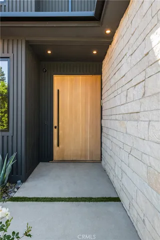 $20,995 | 5517 Allott Avenue, Sherman Oaks, CA 91401