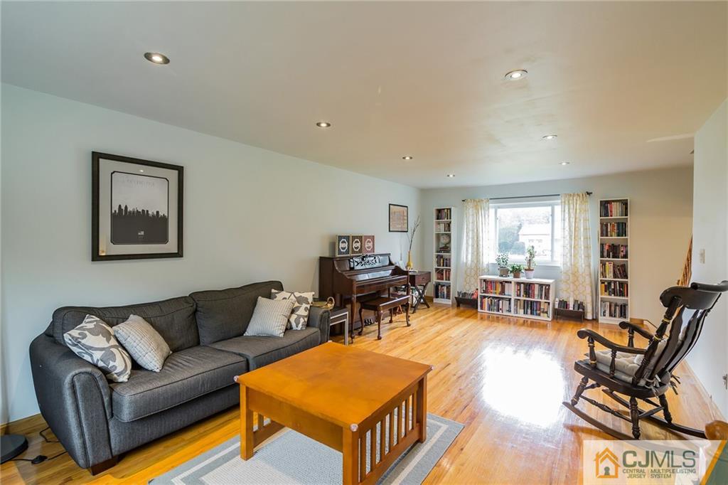 11 Stevens Road Kendall Park, NJ 08824 - Photo 11 of 25 Gallery Image 11