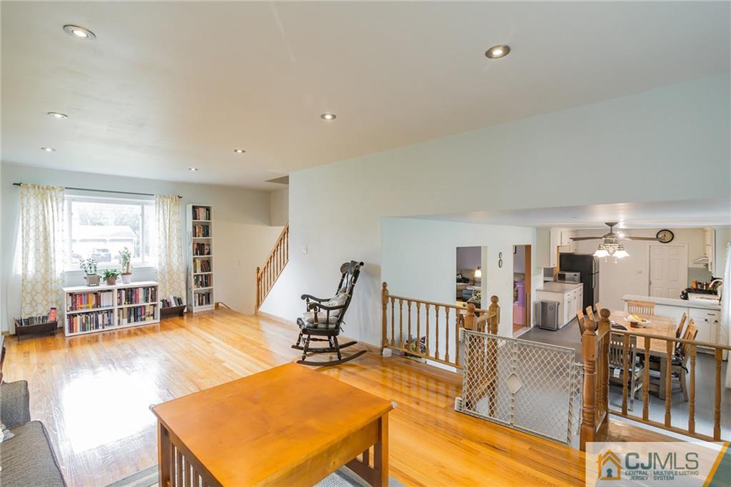 11 Stevens Road Kendall Park, NJ 08824 - Photo 12 of 25 Gallery Image 12