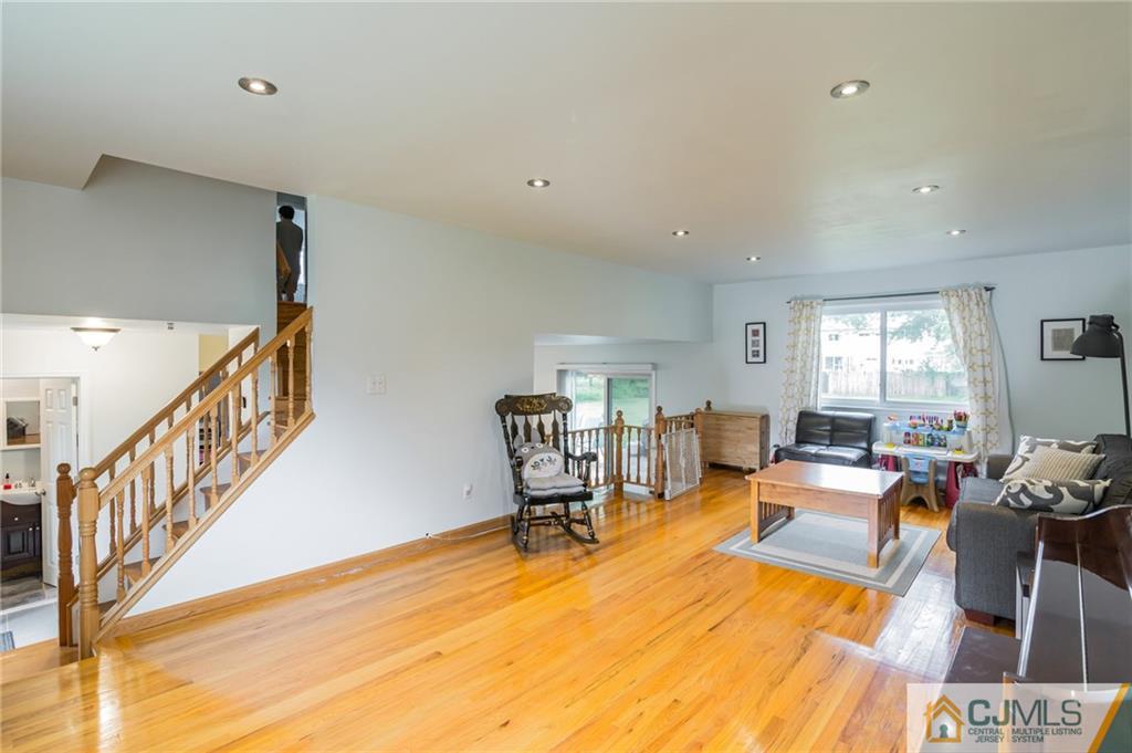11 Stevens Road Kendall Park, NJ 08824 - Photo 13 of 25 Gallery Image 13