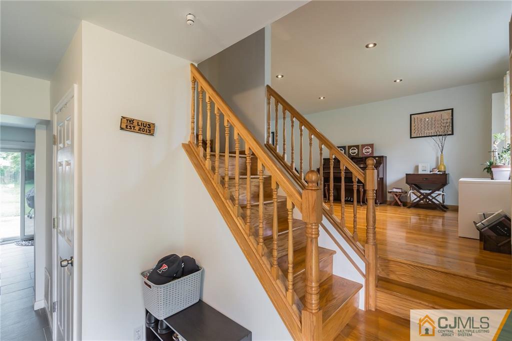 11 Stevens Road Kendall Park, NJ 08824 - Photo 14 of 25 Gallery Image 14
