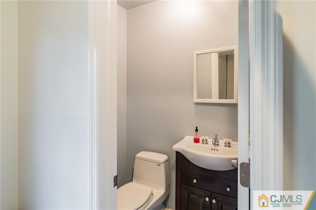 11 Stevens Road Kendall Park, NJ 08824 - Photo 23 of 25 Gallery Image 23